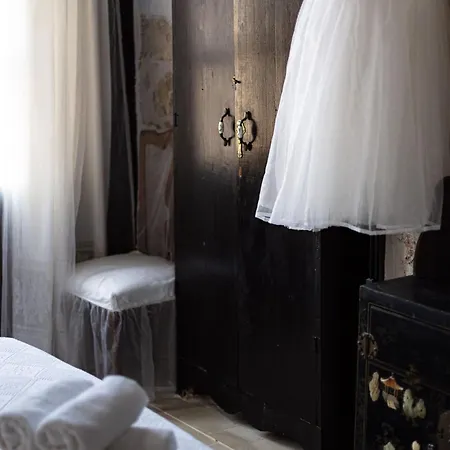 Homestay Antonia's House - Old Town *
